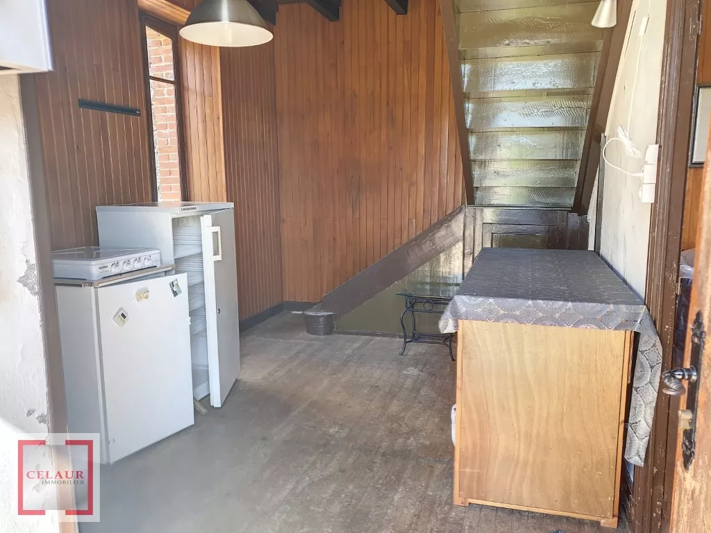 GRANGE AMENAGEE ET MAISON SUR UN TERRAIN DE 13392 M&sup2;