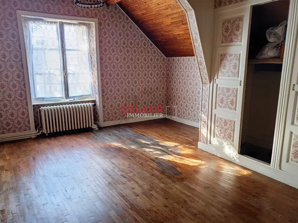 JOLIE MAISON DE VILLE