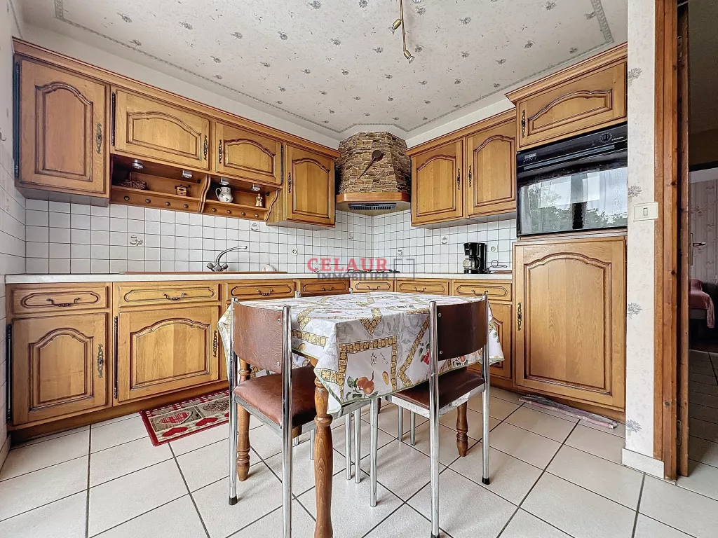 MAISON DE BOURG AVEC D&Eacute;PENDANCE