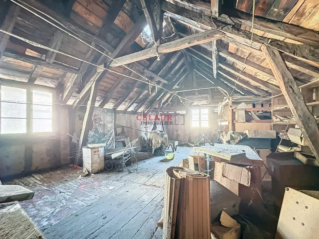 APPARTEMENT SUR 3 NIVEAUX