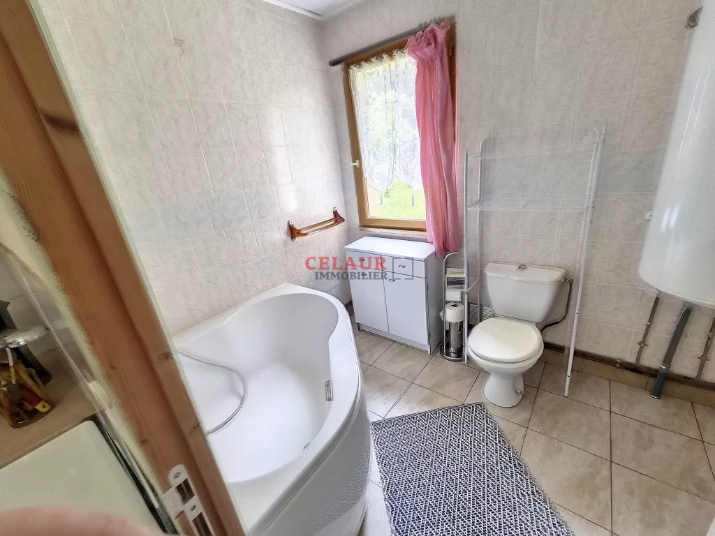 LONGERE EN PIERRES AVEC SON GITE