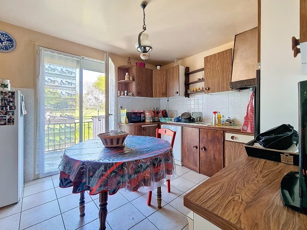 MAISON AVEC TERRASSE ET JOLIE VUE