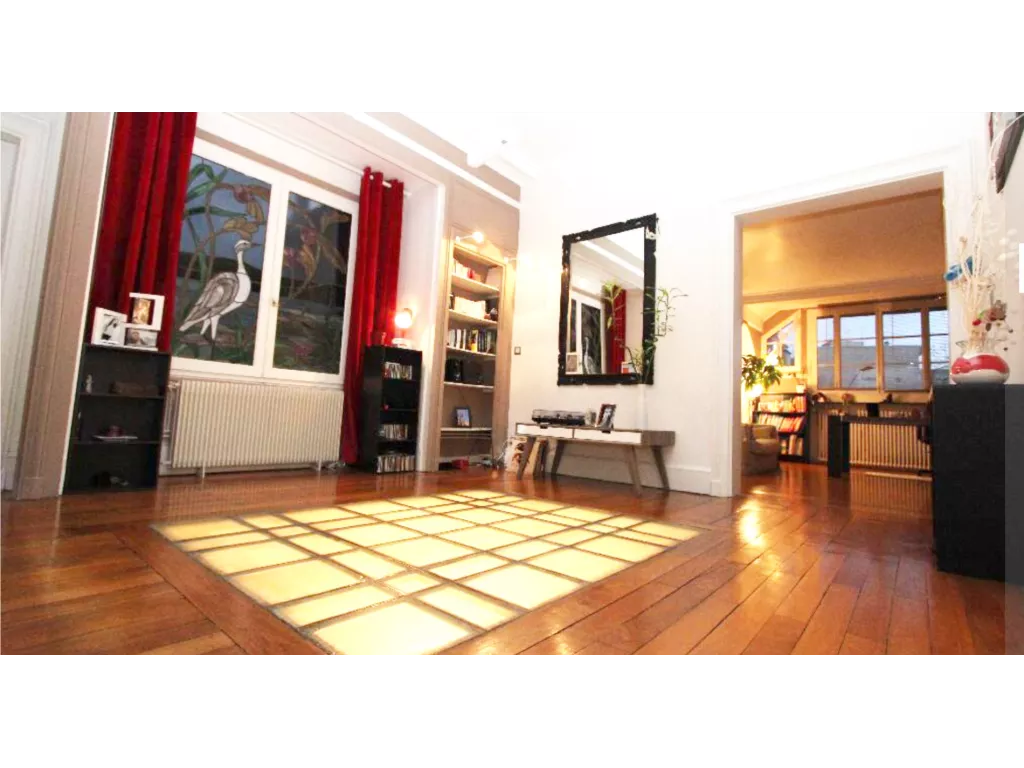 Appartement ancien dans une petite copropri&eacute;t&eacute;