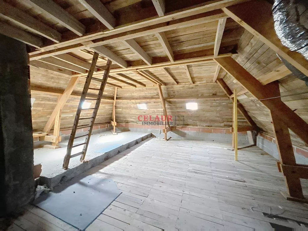 MAISON EN PIERRE DE PLAIN PIED A 2 MN DE BEAULIEU