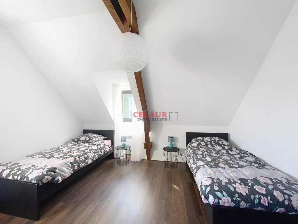 &Agrave; DEUX PAS DE SEILHAC