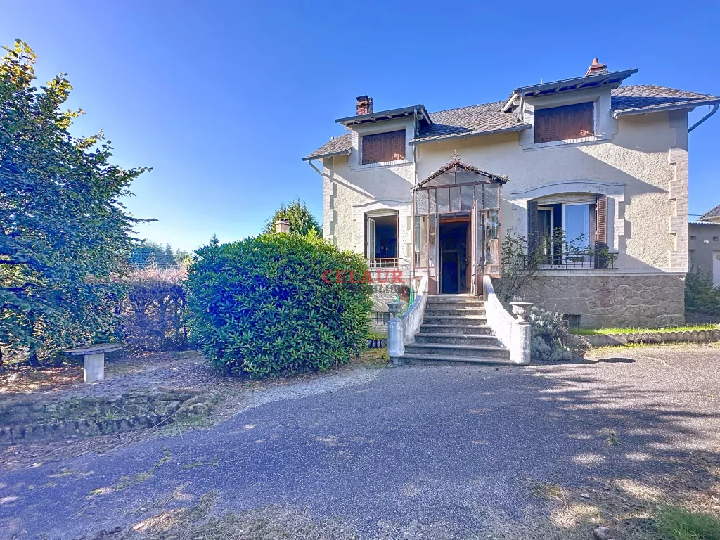 MAISON FAMILIALE AVEC JARDIN ARBOR&Eacute; &Agrave; CLERGOUX