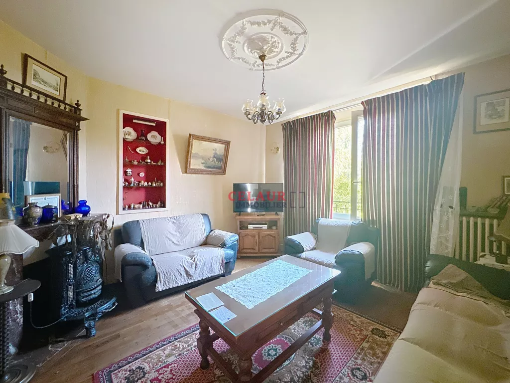 MAISON FAMILIALE AVEC JARDIN ARBOR&Eacute; &Agrave; CLERGOUX