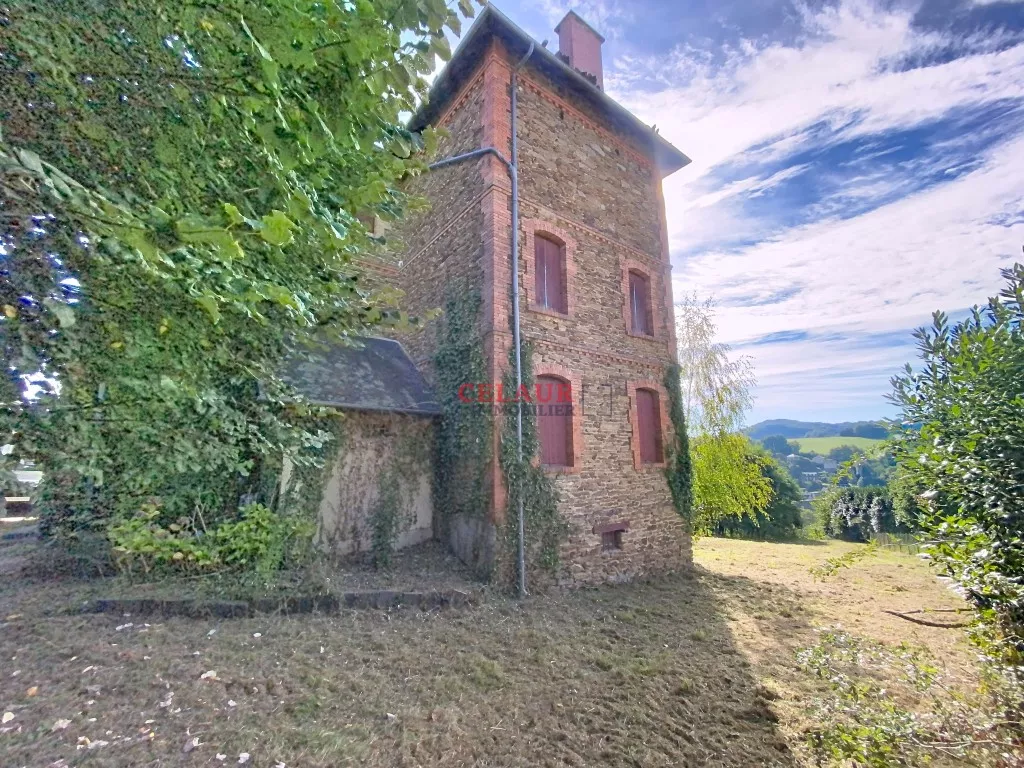 Immeuble de caract&egrave;re &agrave; restaurer