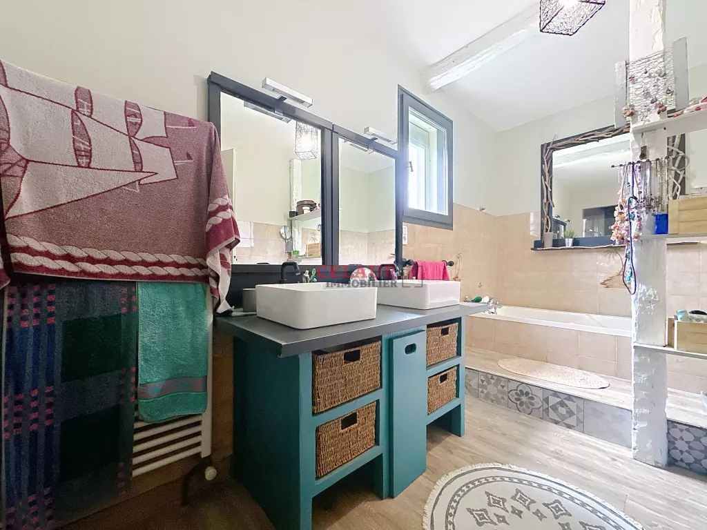 MAISON AVEC PISCINE ET D&Eacute;PENDANCE &Agrave; 15 MINUTES DE TULLE