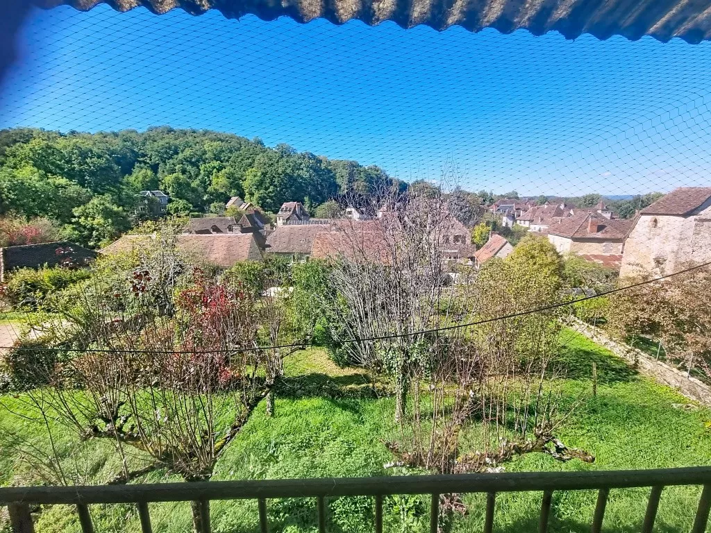 Maison de caract&egrave;re  en pierre &agrave; r&eacute;nover