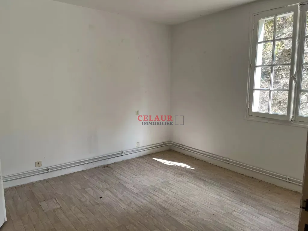 MAISON SANS VOISIN PROCHE CENTRE ARGENTAT