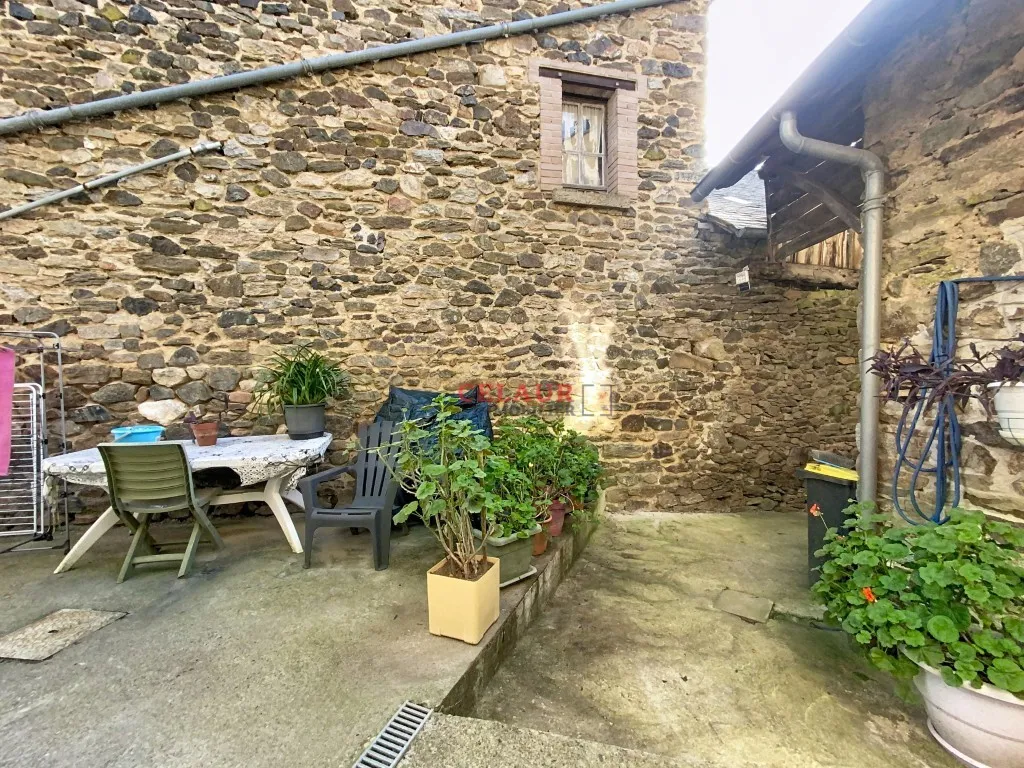 CHARMANTE MAISON DE BOURG