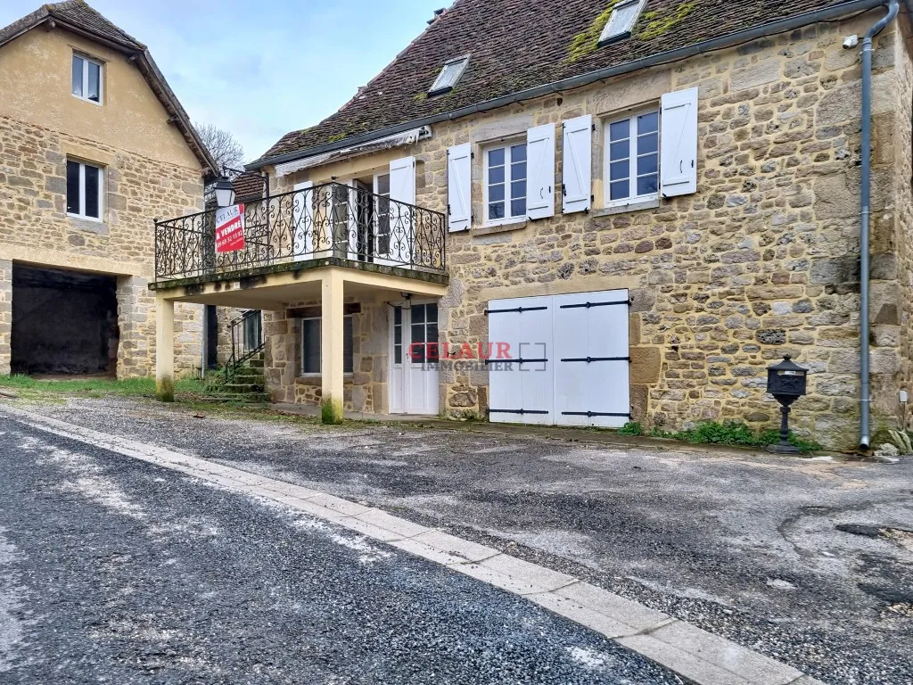 Ensemble immobilier en pierres