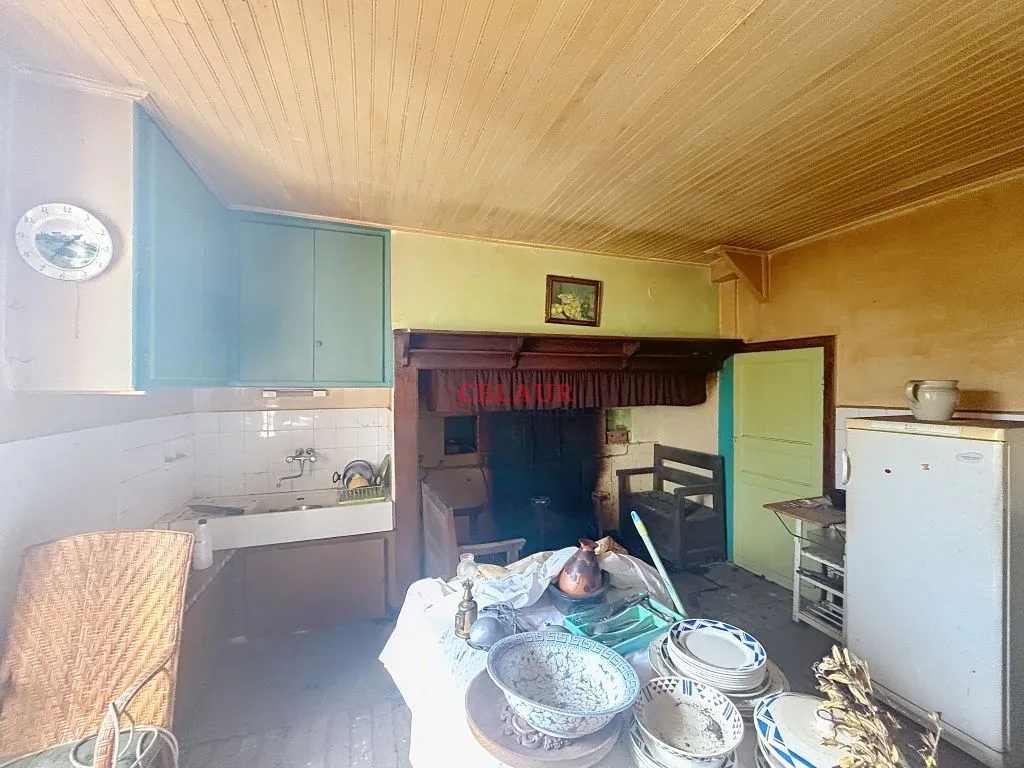 CORPS DE FERME SUR 9 HA VALLEE DORDOGNE