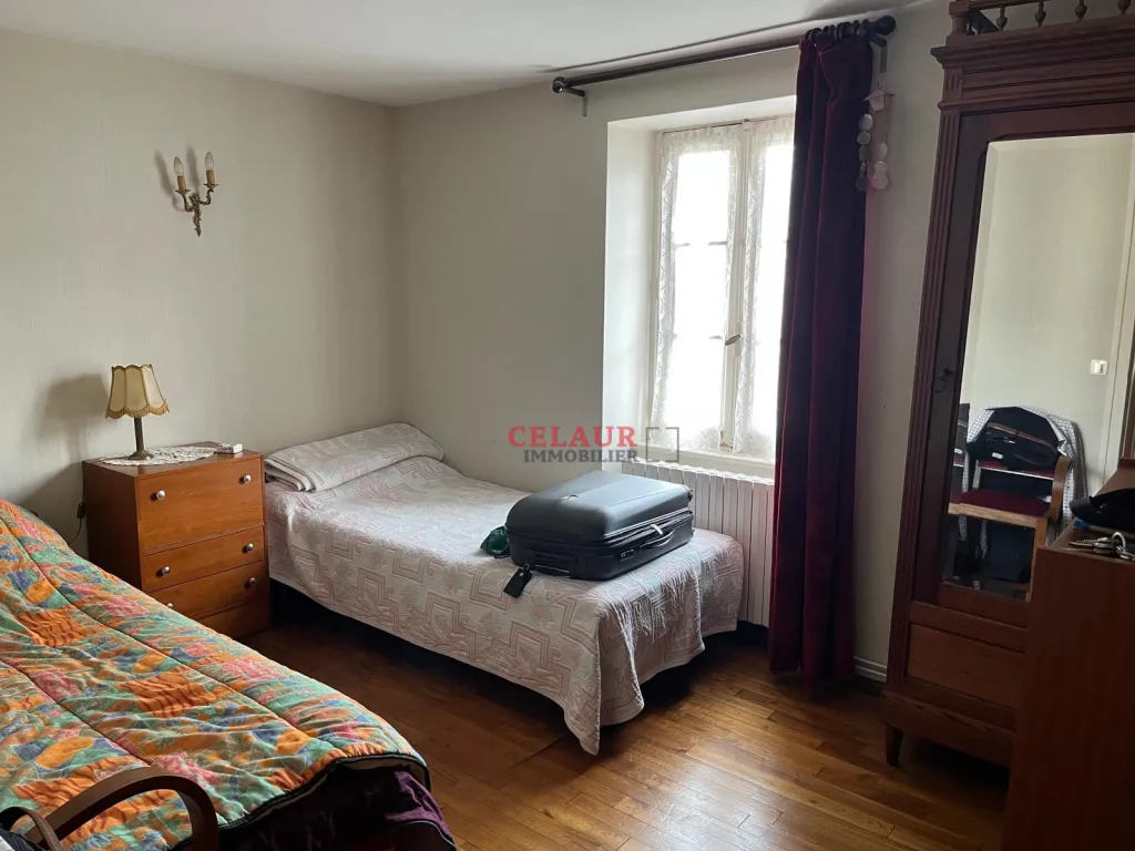 Maison avec garage et jardin proche d'ARGENTAT