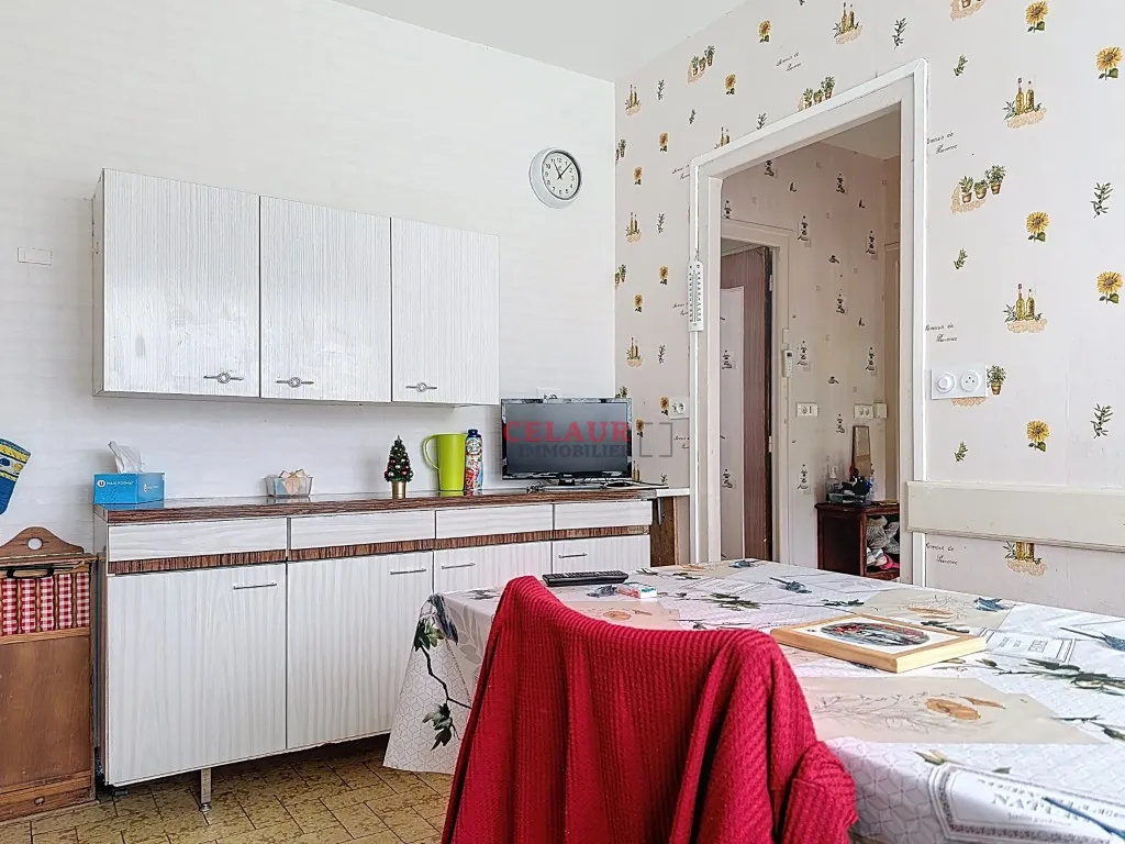 Maison familiale dans un environnement paisible