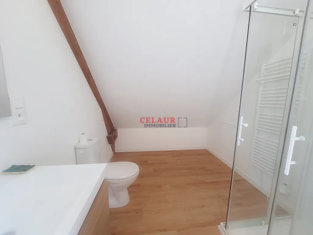 Studio enti&egrave;rement r&eacute;nov&eacute;