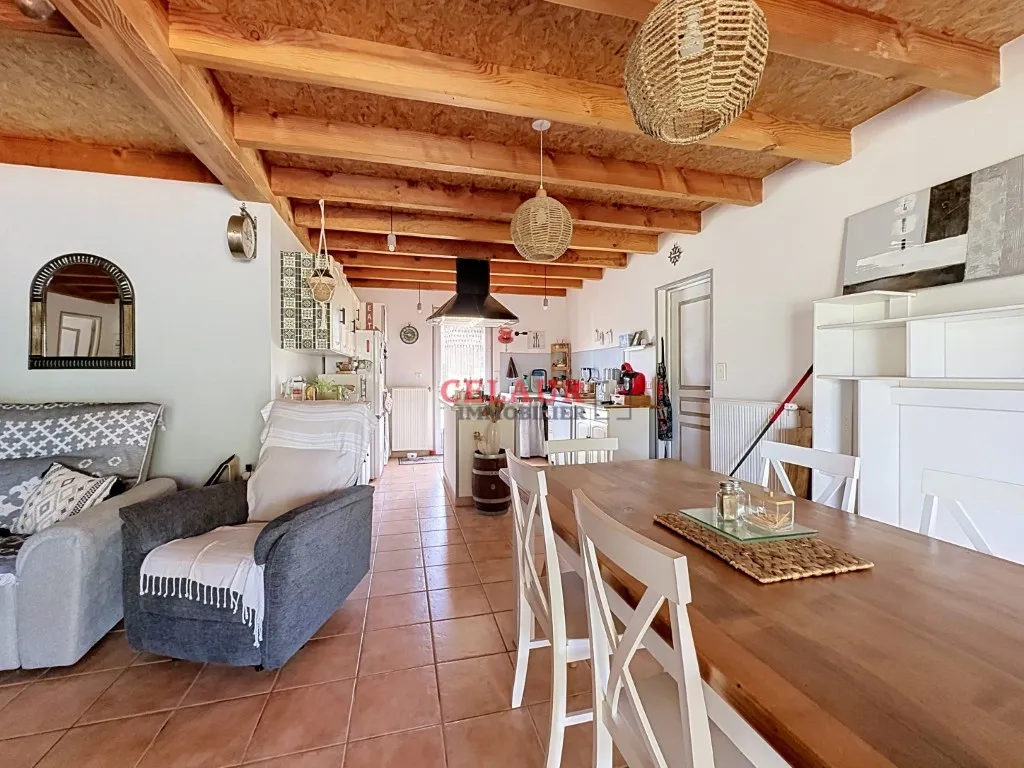 MAISON PLAIN PIED AVEC TERRAIN ET PISCINE