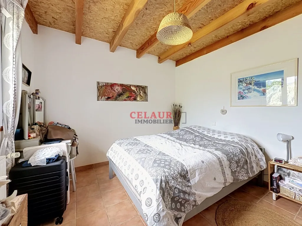 MAISON PLAIN PIED AVEC TERRAIN ET PISCINE